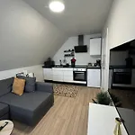 Charming House For 11 Persons In With Luxury Rooftop Deck & Free Parking Villa