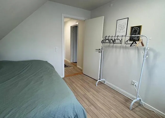 Villa Charming House For 11 Persons In With Luxury Rooftop Deck & Free Parking